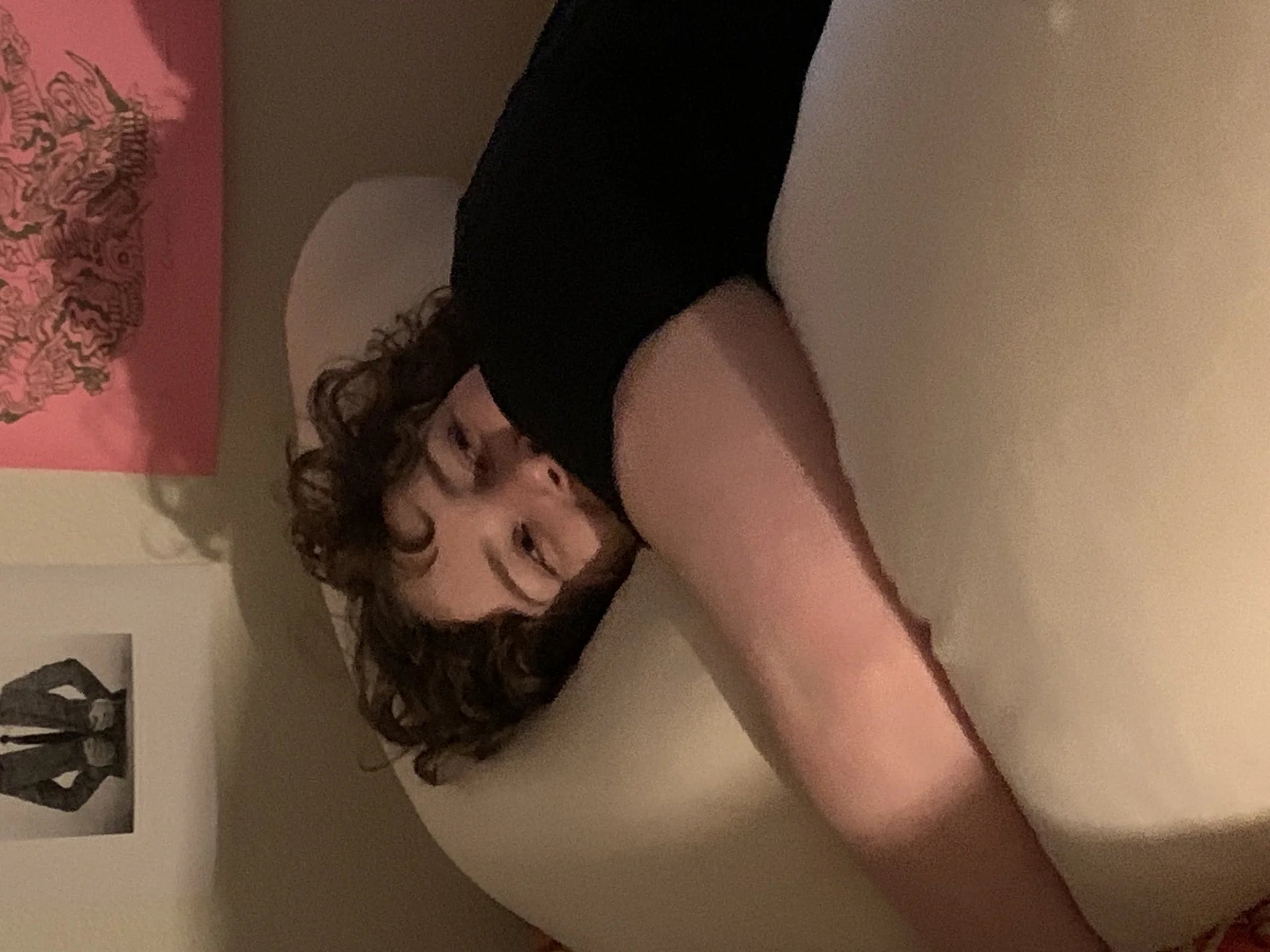 Comodidad con una almohada de luna creciente